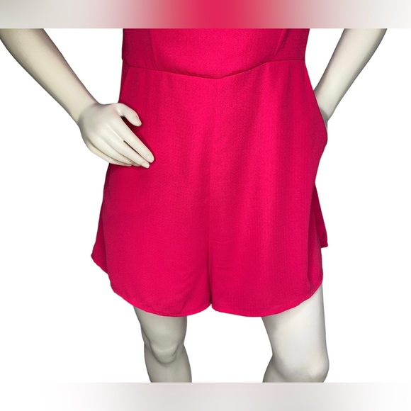 NWOT. SHINESTAR Pink Off Shoulder Flounce Sleeve Romper With Pockets - Picture 10 of 14